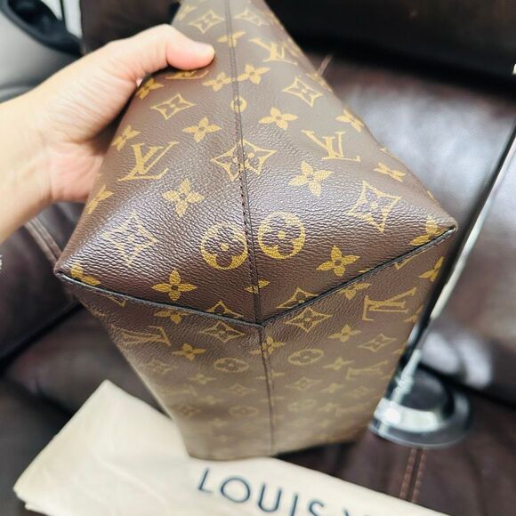 Louis Vuitton Flower Hobo Python strap - Picture 10 of 16